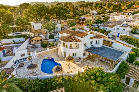 Villa a Benissa, Alicante, Benissa - € 1.170.000 | Ref: BHHS-CBL-1444 - foto 2