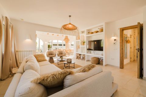 Villa a Benissa, Alicante, Benissa - € 1.170.000 | Ref: BHHS-CBL-1444 - foto 4