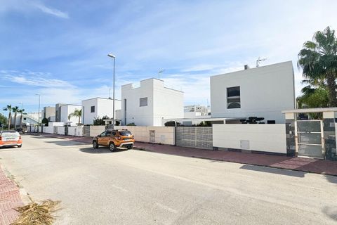 Villa i Rojales, Alicante, Rojales - € 458.900 | Ref: AG19MLSC7336401 - foto 46