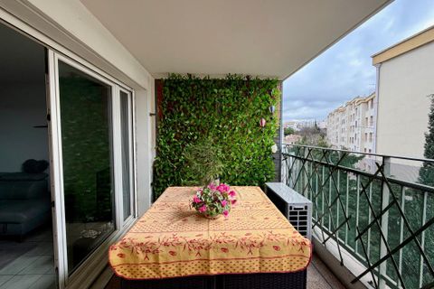 Lejlighed i Marseille, Bouches-du-Rhone, Marseille - € 213.000 | Ref: I2RP-M3A-O4H - foto 3