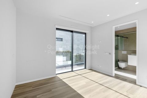 Villa i Cascais, Lisbon, Cascais - € 1.830.000 | Ref: PROP-34154 - foto 11