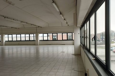 L'establiment comercial a Pontedera, Pisa, Pontedera - € 2.200/mes | Ref: DV2026009 - foto 14