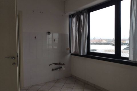 L'establiment comercial a Pontedera, Pisa, Pontedera - € 2.200/mes | Ref: DV2026009 - foto 16