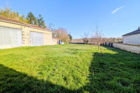 Villa i Salles-d'Angles, Charente, Salles-d'Angles - € 76.300 | Ref: 340937233495 - foto 1