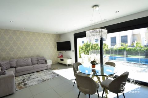 Villa i Ciudad Quesada, Alicante, Ciudad Quesada - € 459.000 | Ref: 2253 - foto 9