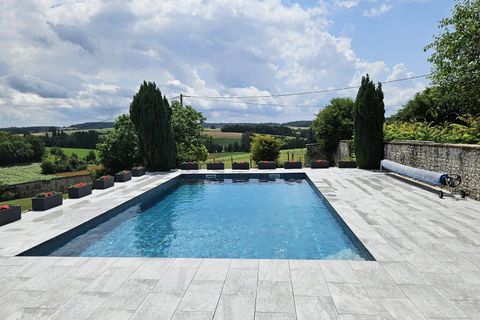 Villa a Bessac, Charente, Bessac - € 975.000 | Ref: BVI84543 - foto 2