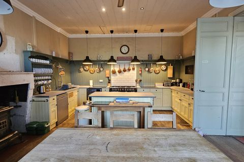 Villa a Bessac, Charente, Bessac - € 975.000 | Ref: BVI84543 - foto 5