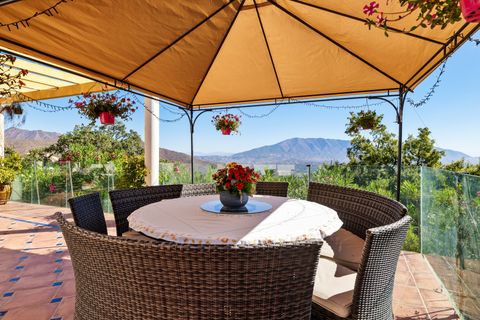 Villa i Marbella, Malaga, Marbella - € 2.100.000 | Ref: HFMs491548 - foto 8