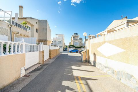 Rækkehus i Torrevieja, Alicante, Torrevieja - € 190.000 | Ref: AG18/4147 - foto 36