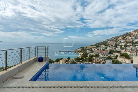 Villa a Roses, Gerona, Roses - € 1.950.000 | Ref: CBR61532 - foto 15