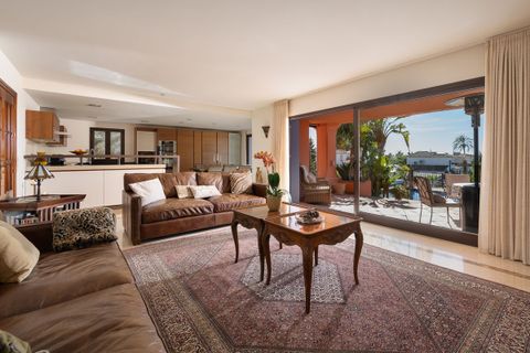 Villa i Marbesa, Malaga, Marbesa - € 1.995.000 | Ref: R5296471 - foto 9