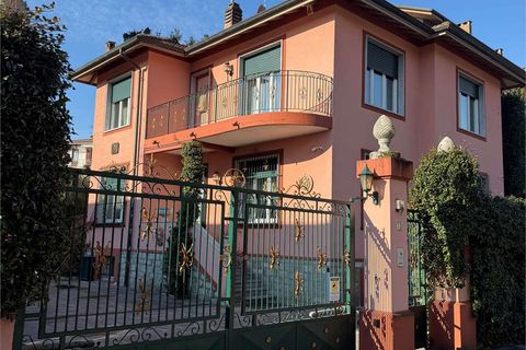 Villa i Verbania, Verbano Cusio Ossola, Verbania - € 700.000 | Ref: V000925 - foto 1