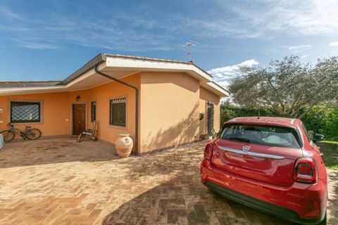 Villa a Pomezia, Rome, Pomezia - € 419.000 | Ref: 1001-740 - foto 33