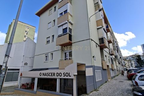 Erhvervsejendom i Amadora, Lisbon, Amadora - € 82.000 | Ref: C0483-01705 - foto 2