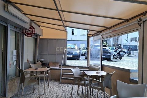 Erhvervsejendom i Amadora, Lisbon, Amadora - € 82.000 | Ref: C0483-01705 - foto 4