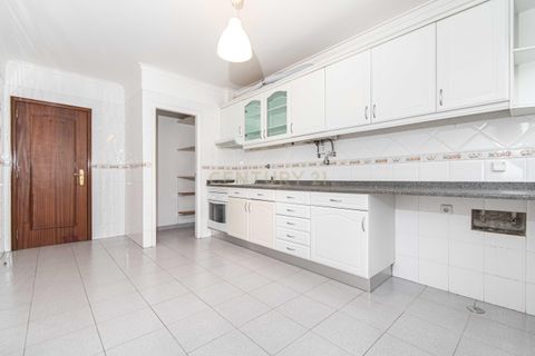 Lejlighed i Amadora, Lisbon, Amadora - € 335.000 | Ref: C0483-01696 - foto 3