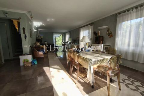 Villa i Roquebrune-Cap-Martin, Alpes-Maritimes, Roquebrune-Cap-Martin - € 2.120.000 | Ref: 86748881 - foto 4