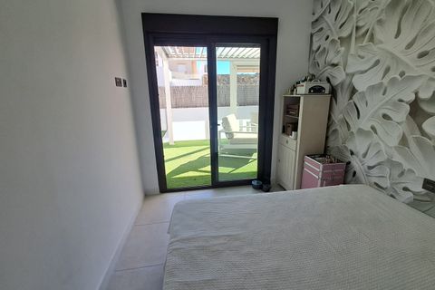 Villa a Cabo Roig, Alicante, Cabo Roig - € 360.000 | Ref: KJC-97939 - foto 8