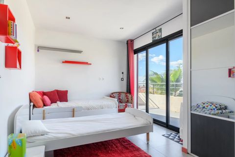 Villa a Marseille, Bouches-du-Rhone, Marseille - € 1.300.000 | Ref: HH-16083010 - foto 7