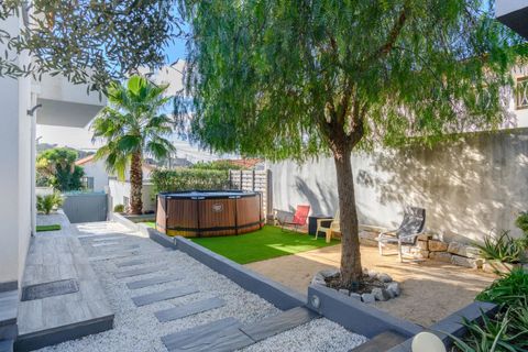 Villa a Marseille, Bouches-du-Rhone, Marseille - € 1.300.000 | Ref: HH-16083010 - foto 19