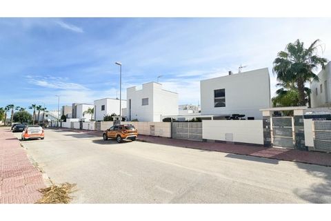 Villa i Rojales, Alicante, Rojales - € 458.900 | Ref: MLSC7336401 - foto 26