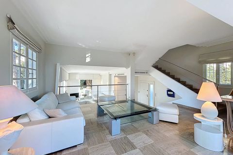 Villa i Antibes, Alpes-Maritimes, Antibes - € 2.950.000 | Ref: HH-16074347 - foto 14