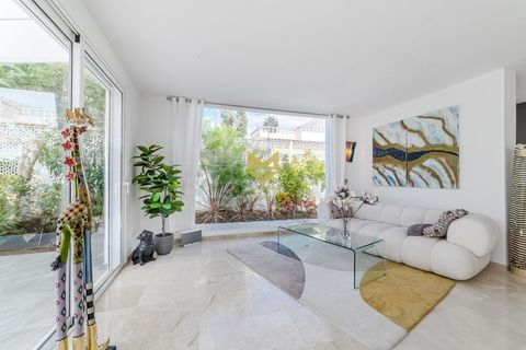Villa a Adeje, Tenerife, Adeje - € 1.590.000 | Ref: P00022/13668 - foto 6