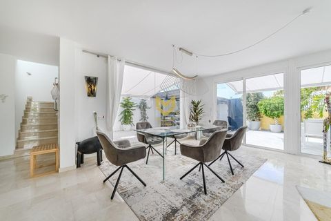 Villa a Adeje, Tenerife, Adeje - € 1.590.000 | Ref: P00022/13668 - foto 9