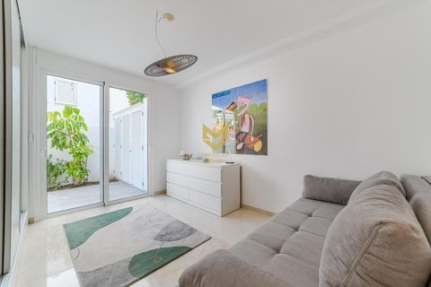 Villa a Adeje, Tenerife, Adeje - € 1.590.000 | Ref: P00022/13668 - foto 17
