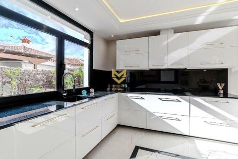 Villa i Adeje, Tenerife, Adeje - € 2.600.000 | Ref: P00029/13668 - foto 10