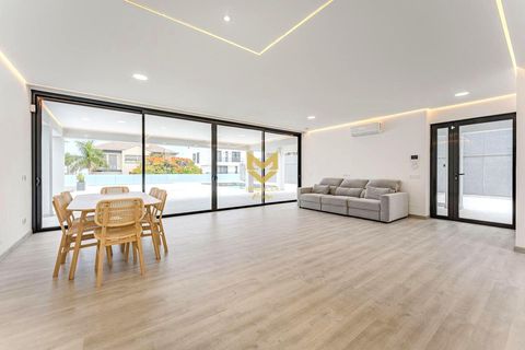 Villa i Adeje, Tenerife, Adeje - € 1.800.000 | Ref: P00033/13668 - foto 7
