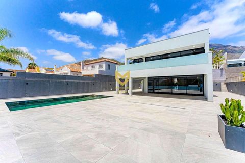 Villa i Adeje, Tenerife, Adeje - € 1.800.000 | Ref: P00033/13668 - foto 33