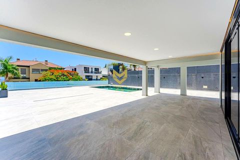 Villa i Adeje, Tenerife, Adeje - € 1.800.000 | Ref: P00033/13668 - foto 36
