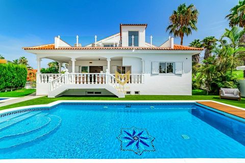 Villa em Adeje, Tenerife, Adeje - € 3.300.000 | Ref: P00036/13668 - foto 1