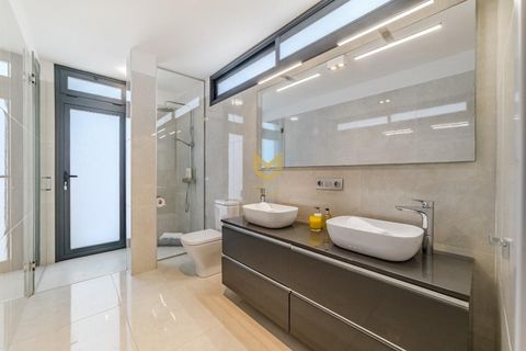 Villa i Adeje, Tenerife, Adeje - € 2 450 000 | Ref: P00080/13668 - foto 13