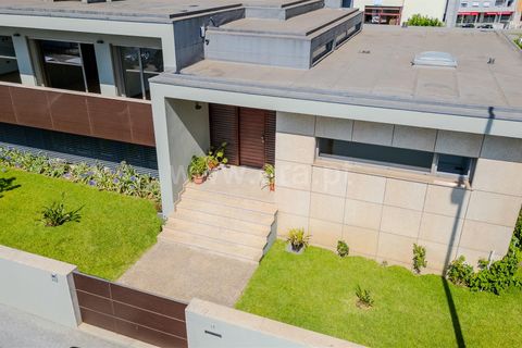 Villa a Maia, Porto, Maia - € 1.550.000 | Ref: 311260054 - foto 2