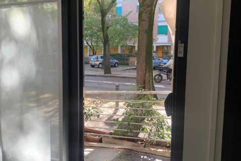 Apartament a Parma, Parma, Parma - € 2.400/mes | Ref: AN-COMMPR - foto 2