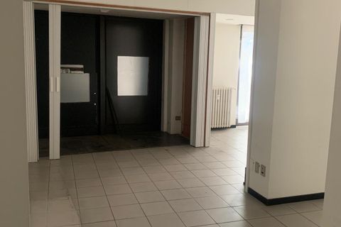 Apartament a Parma, Parma, Parma - € 2.400/mes | Ref: AN-COMMPR - foto 8
