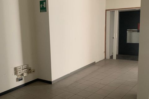 Apartament a Parma, Parma, Parma - € 2.400/mes | Ref: AN-COMMPR - foto 11