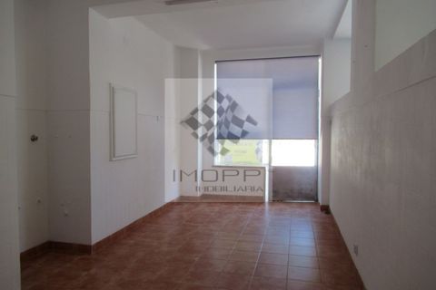 Erhvervsejendom i Amadora, Lisbon, Amadora - € 100.000 | Ref: Imopp-00306 - foto 2