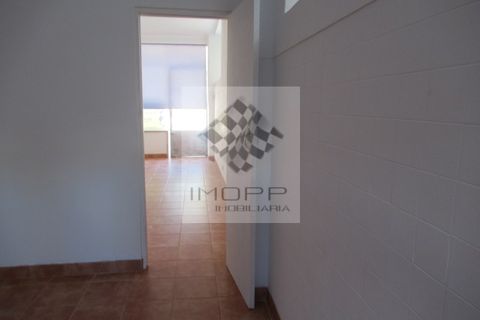 Erhvervsejendom i Amadora, Lisbon, Amadora - € 100.000 | Ref: Imopp-00306 - foto 8