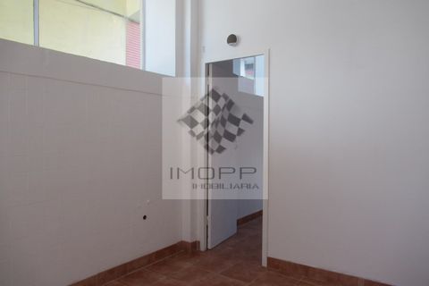 Erhvervsejendom i Amadora, Lisbon, Amadora - € 100.000 | Ref: Imopp-00306 - foto 13
