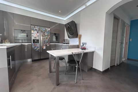 Villa i Cagnes-sur-Mer, Alpes-Maritimes, Cagnes-sur-Mer - € 900.000 | Ref: 86757786 - foto 3