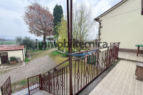 Villa i Arezzo, Arezzo, Arezzo - € 280.000 | Ref: V015RI - foto 2