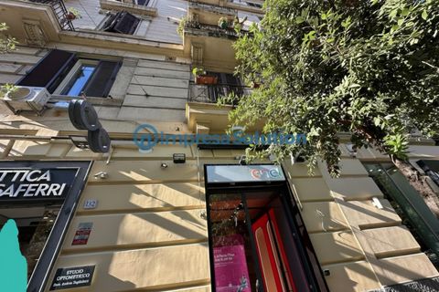 Erhvervsejendom i Naples, Naples, Naples - € 300.000 | Ref: Stazione.b - foto 2