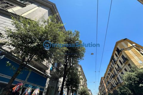 Erhvervsejendom i Naples, Naples, Naples - € 300.000 | Ref: Stazione.b - foto 3