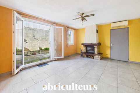 Villa i Marseille, Bouches-du-Rhone, Marseille - € 340.000 | Ref: APVM25028613010 - foto 4