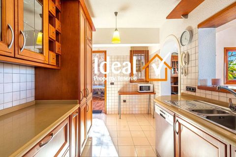 Villa a San Eugenio, Tenerife, San Eugenio - € 1.150.000 | Ref: 962-V4-N - foto 12