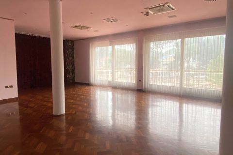 L'establiment comercial a Cervia, Ravenna, Cervia - € 2.500/mes | Ref: AF 226 - foto 2