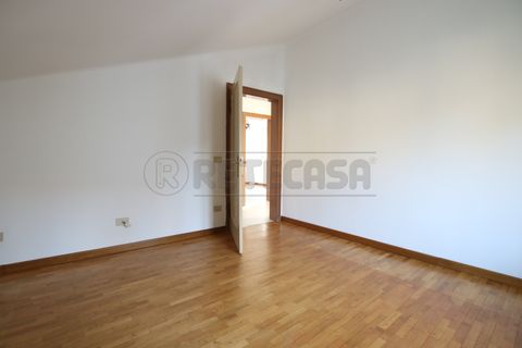 Villa a Vicenza, Vicenza, Vicenza - € 280.000 | Ref: RVindipV03 - foto 32